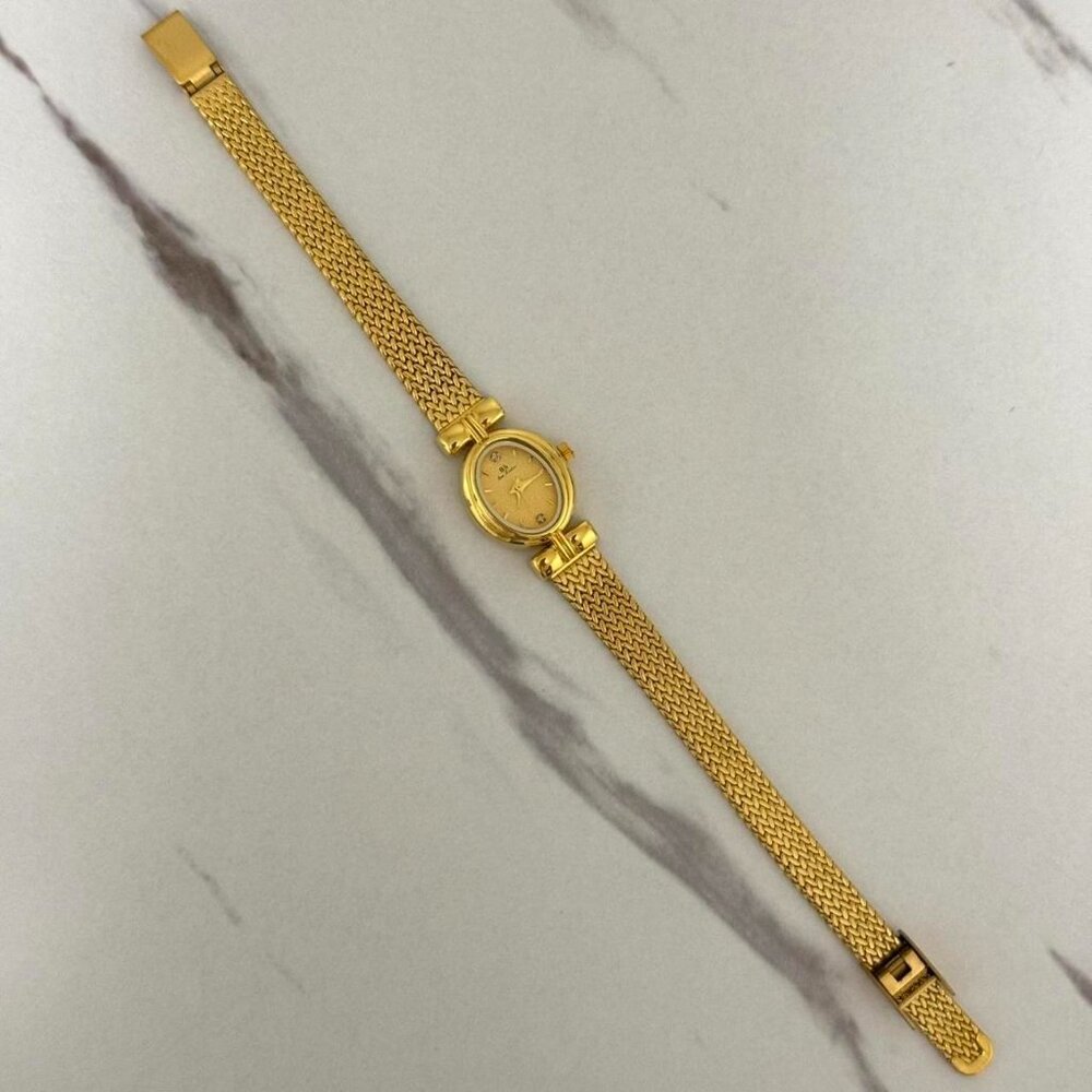 Sku:0380 gold mini watch‎ vintage vibe + in a gift box They fit any hand size - Picture 4 of 8